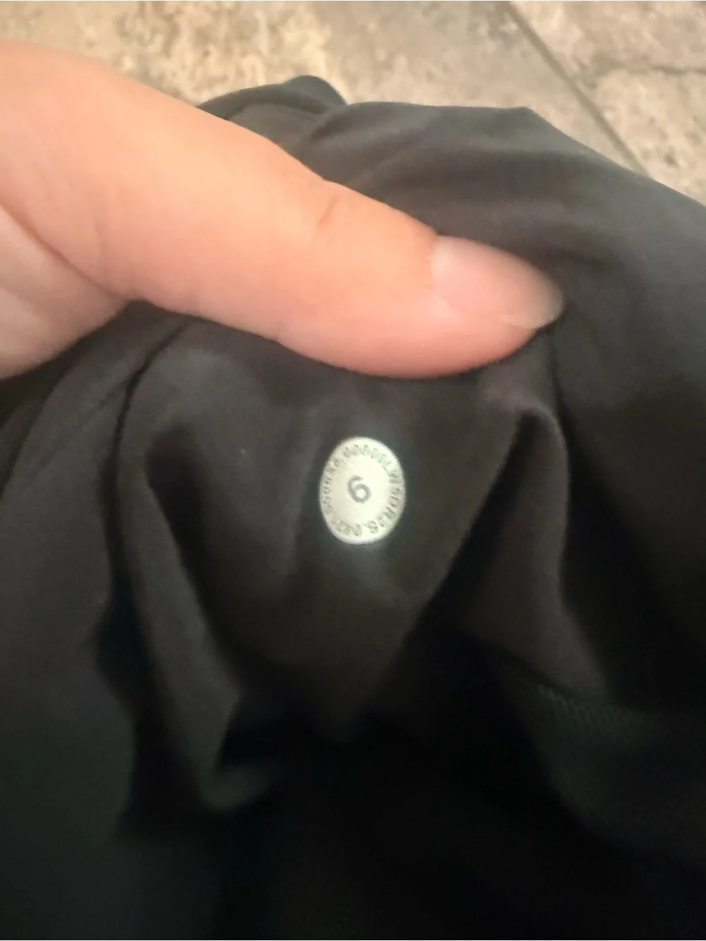 Black Lululemon Keep Moving Joggers size 6, 26” inseam